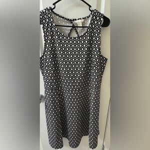 H&M Monochrome Patterned dress size XL